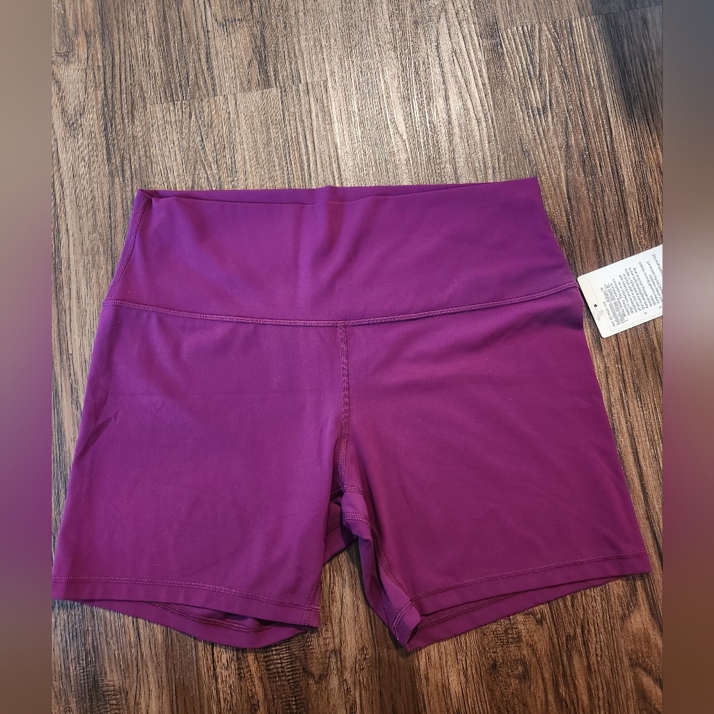 Lululemon NWT Chilled Grape Bike Shorts